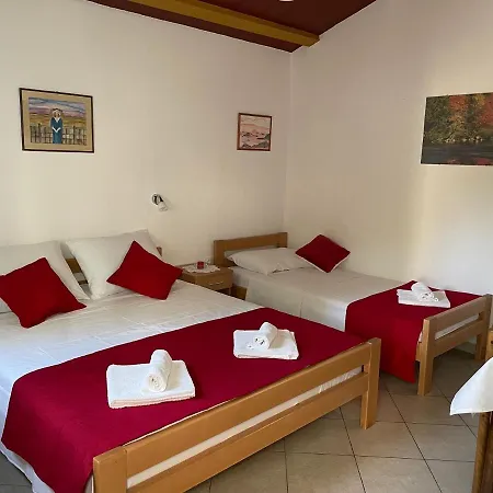 Leca- Small House Apartman
