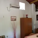 Apartman Leca- Small House *