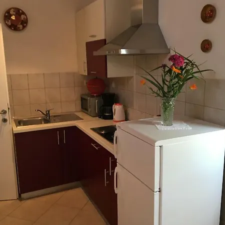 Leca- Small House Апартаменты *