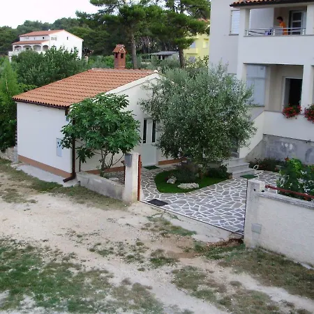 Leca- Small House Apartament Medulin